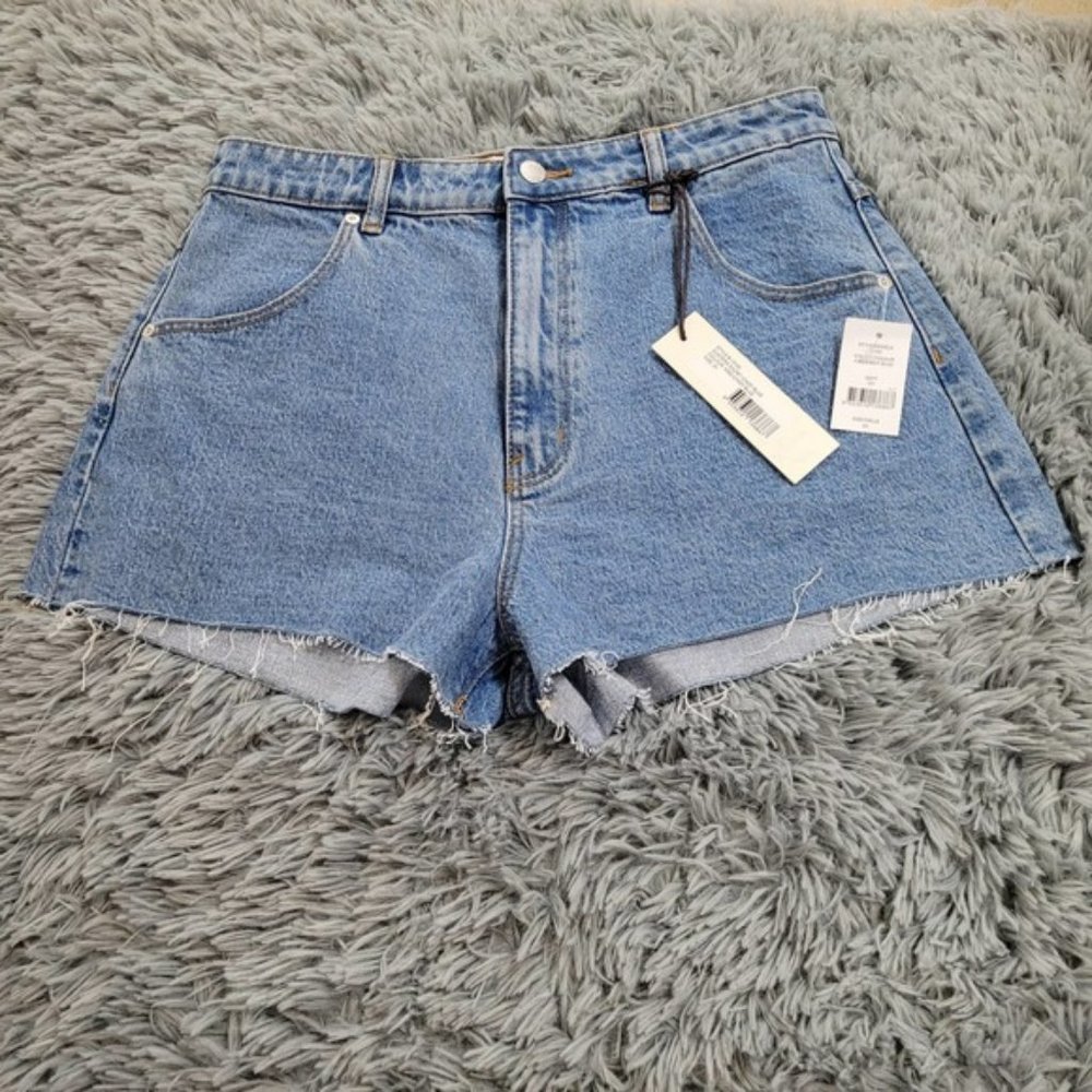 Rolla's Duster Denim Short in Cindy Blue - Size 31